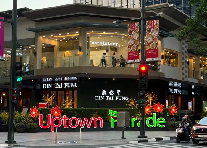 Stylish 1br With Balcony Inside Bgc At Uptown Parksuites - 20d Apartahotel 4*