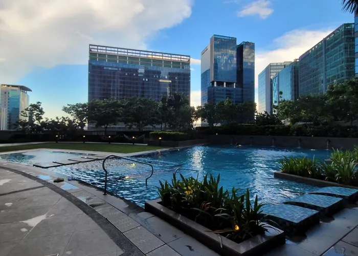 Stylish 1br With Balcony Inside Bgc At Uptown Parksuites - 20d Manila