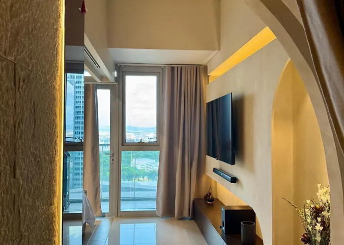 Stylish 1br With Balcony Inside Bgc At Uptown Parksuites - 20d 4* Manila