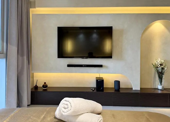 Stylish 1br With Balcony Inside Bgc At Uptown Parksuites - 20d Apartahotel Manila