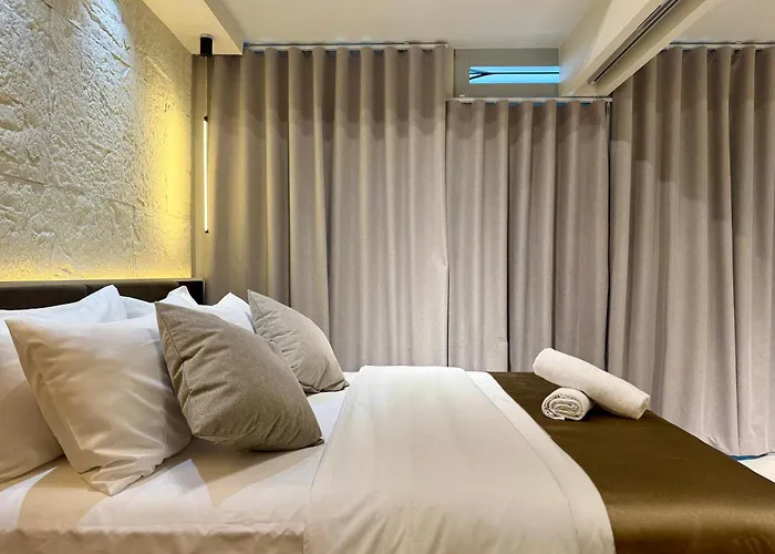 Stylish 1br With Balcony Inside Bgc At Uptown Parksuites - 20d Apartahotel
